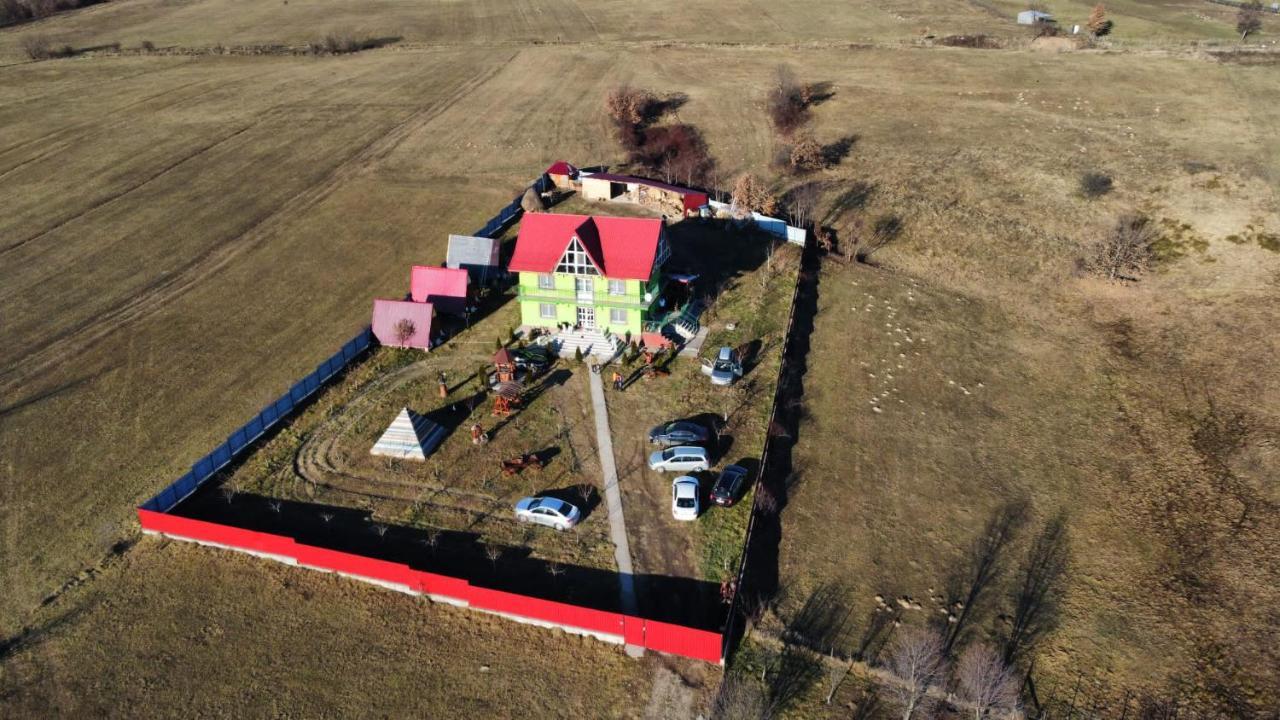 La Capra Vecinului Villa Oglinzi Екстериор снимка